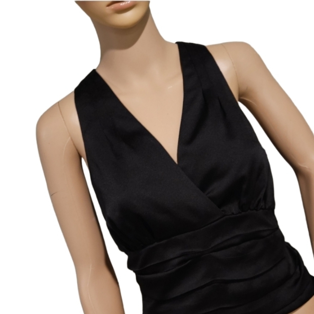 NEW! EXPRESS Black Satin Like Sleeveless V-neckline Blouse Top Tie Waist Small.